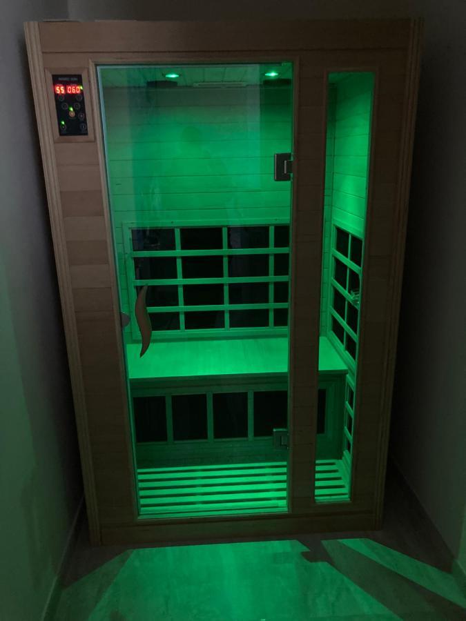 B&B La Reggia Di Rihanna Spa กาแซร์ตา ภายนอก รูปภาพ
