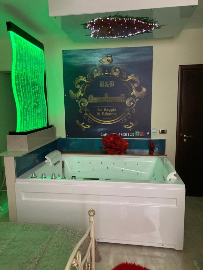 B&B La Reggia Di Rihanna Spa กาแซร์ตา ภายนอก รูปภาพ