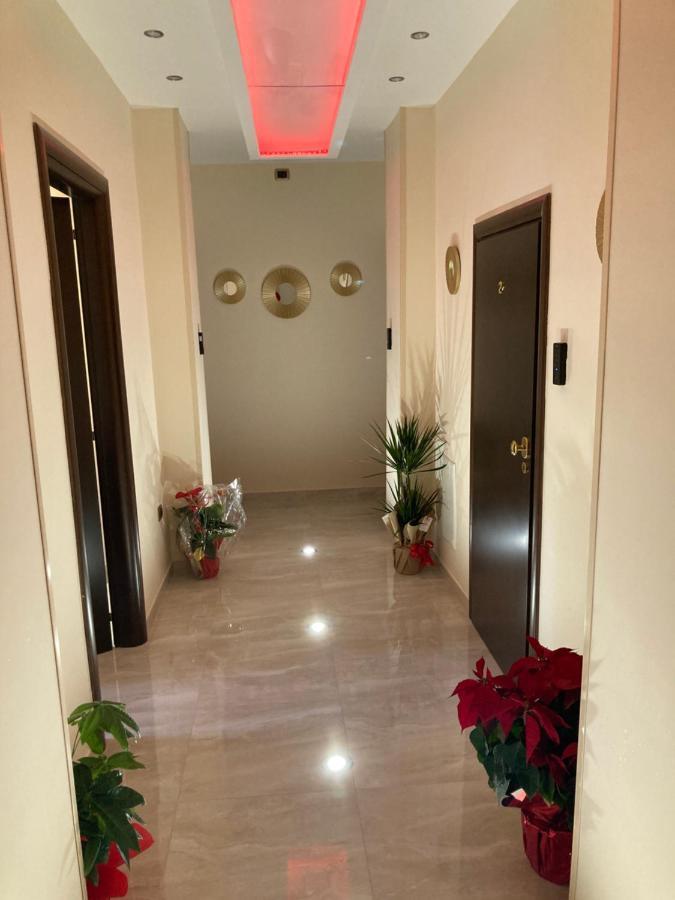 B&B La Reggia Di Rihanna Spa กาแซร์ตา ภายนอก รูปภาพ
