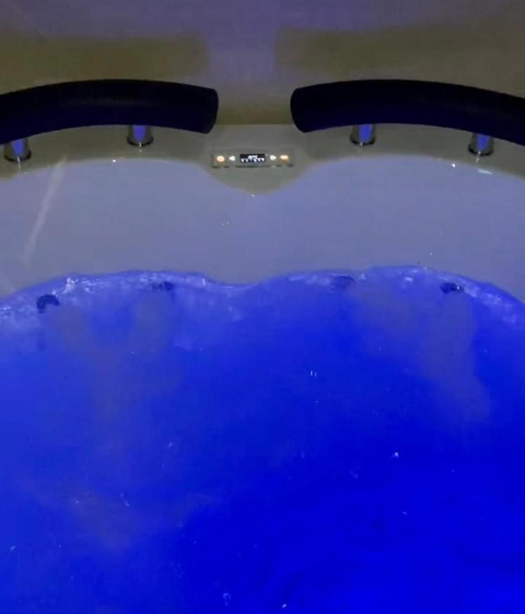 B&B La Reggia Di Rihanna Spa กาแซร์ตา ภายนอก รูปภาพ